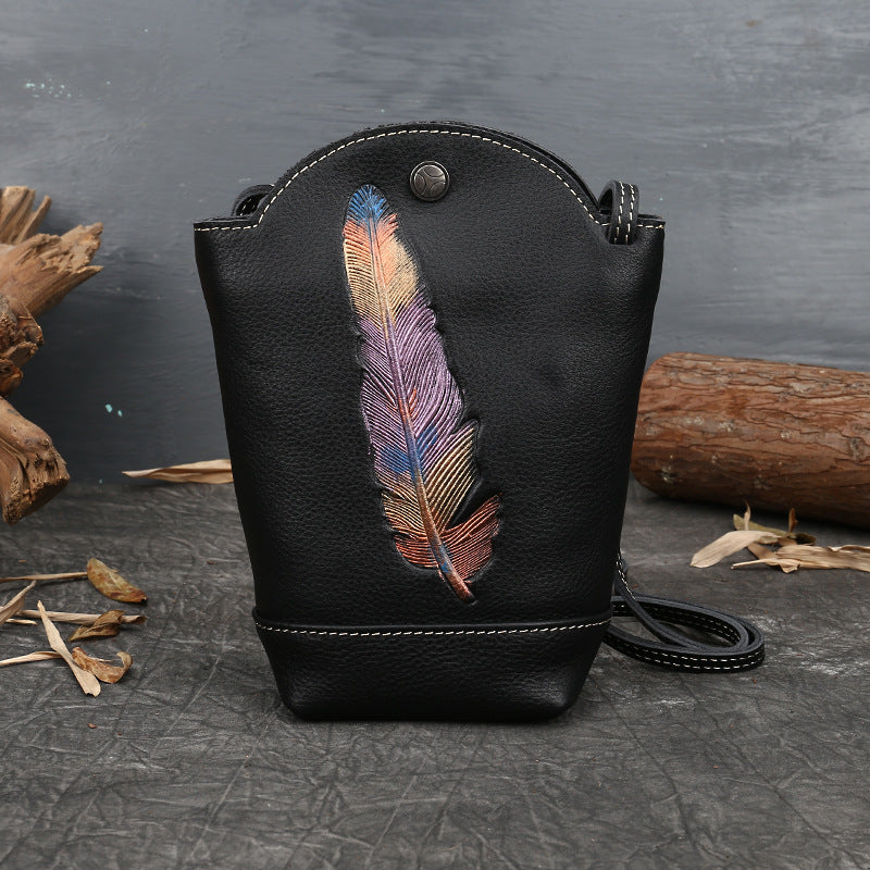 Bucket Vegetable Tanned Leather Crossbody Bag green strap view