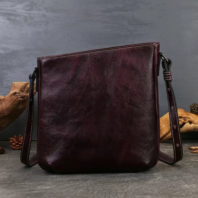 Versatile Vegetable Tanned Leather Crossbody Bag brown texture closeup